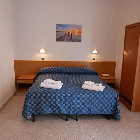 Hotel Jole Marina dʼMarina dʼAndora Exterior foto