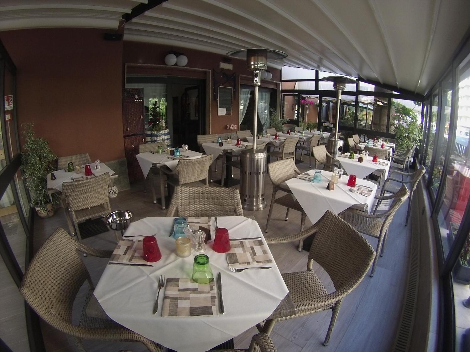 Hotel Jole Marina dʼMarina dʼAndora Exterior foto